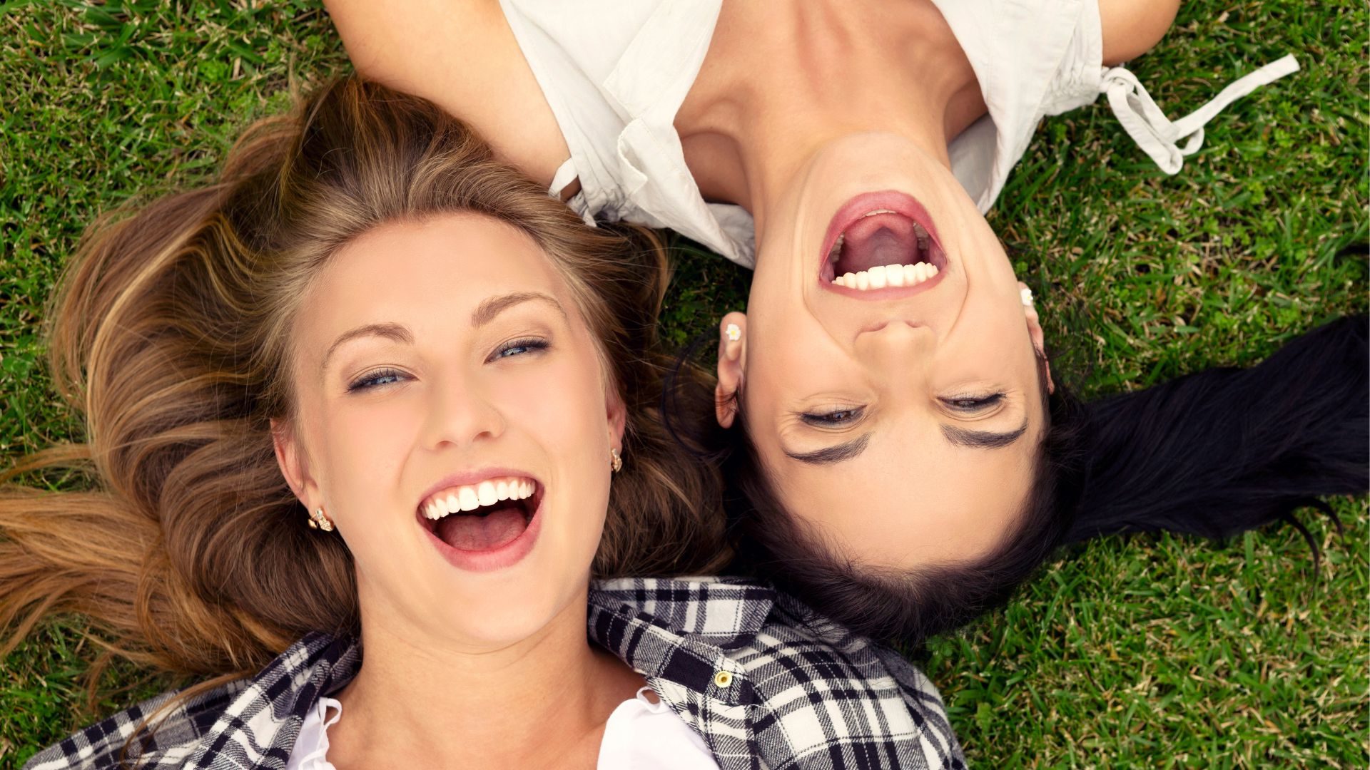 Escribe una carta personalizada expresando tu amor y agradecimiento hacia tu mejor amiga