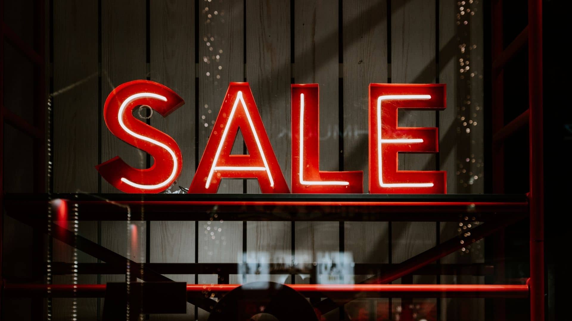 Ofrece descuentos y promociones especiales para incentivar a tus clientes a comprar